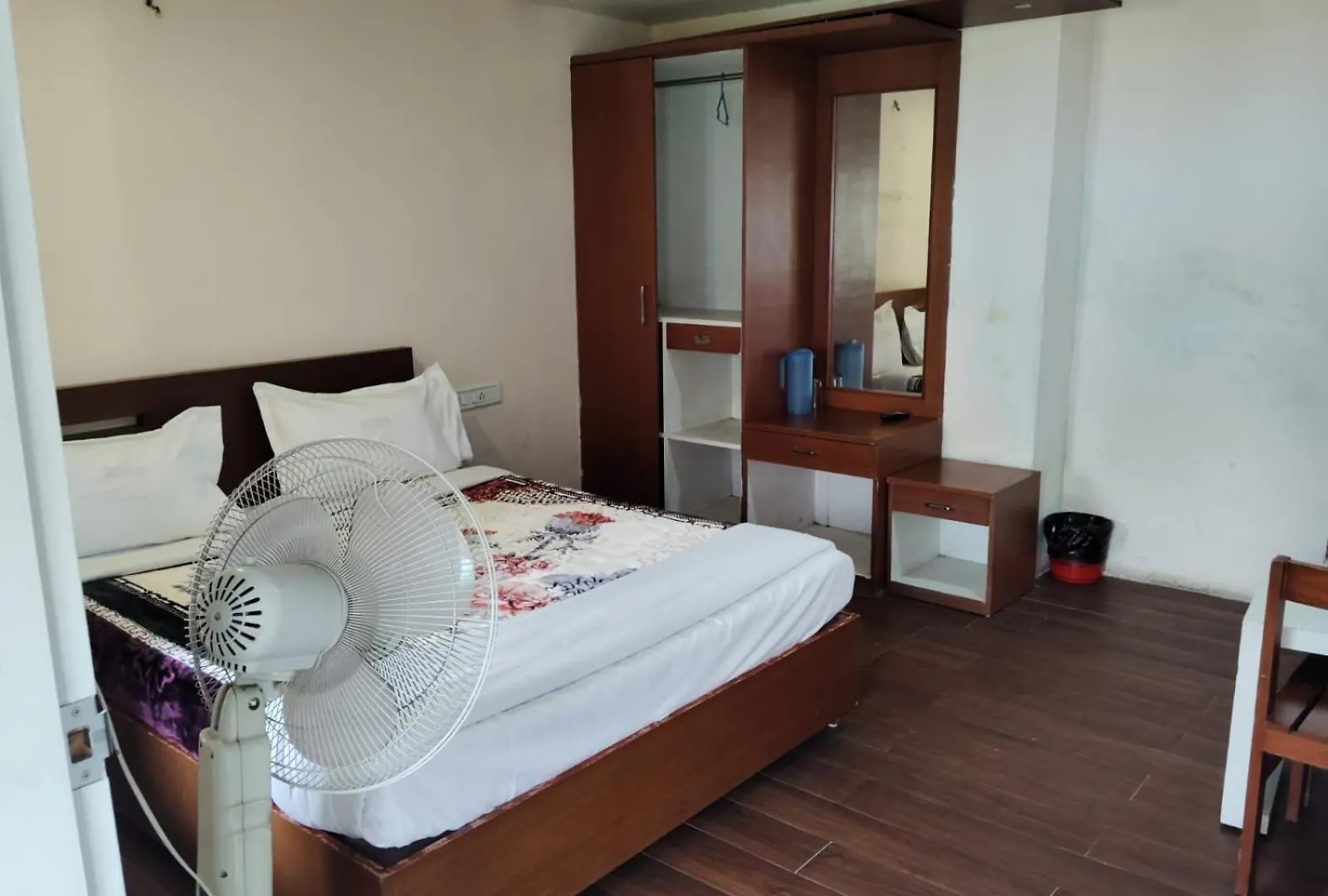 Hazrath Inn Munnar Hotel